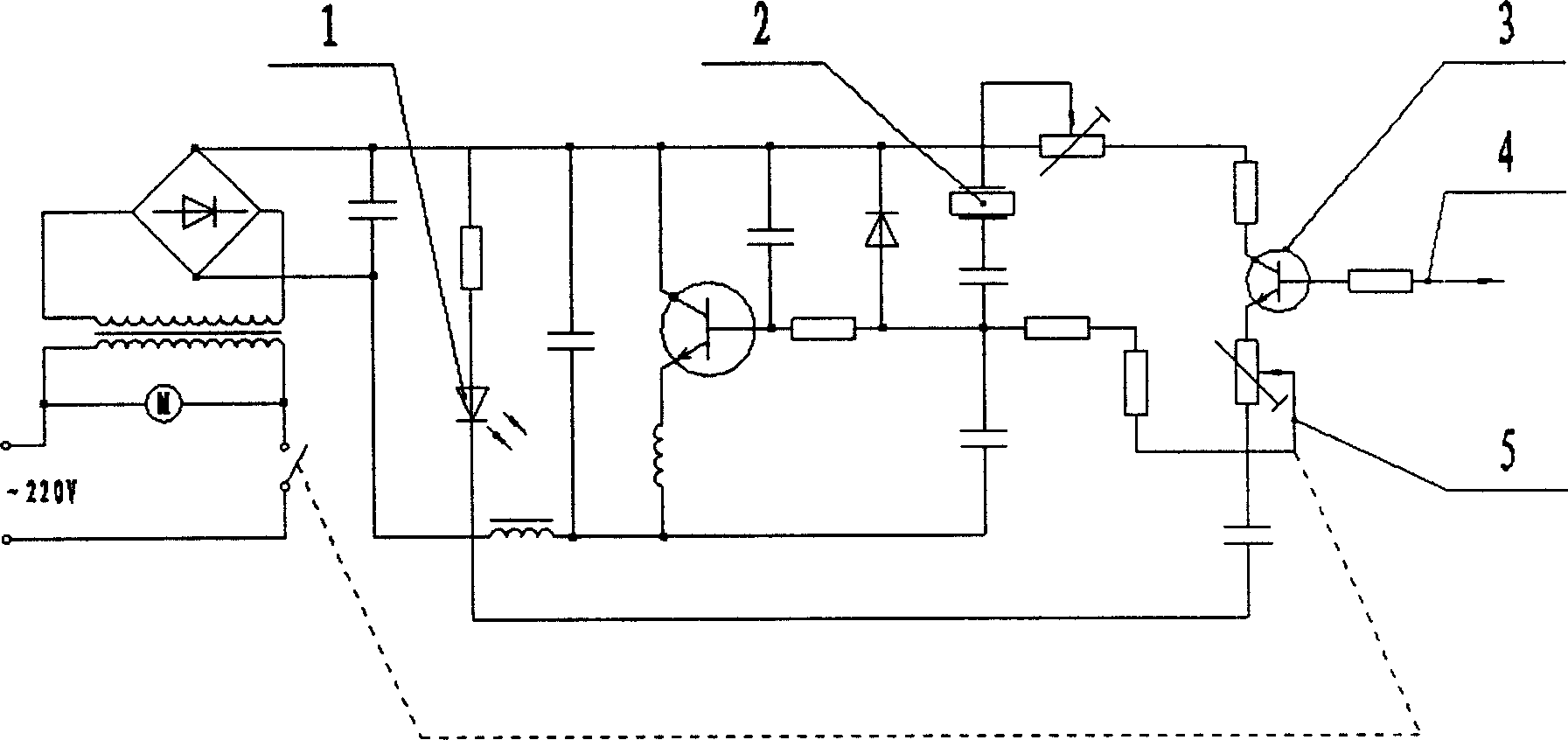 Device and method for preparing nanometer tungsten trioxide powder using ultrasonic spray microwave drying method