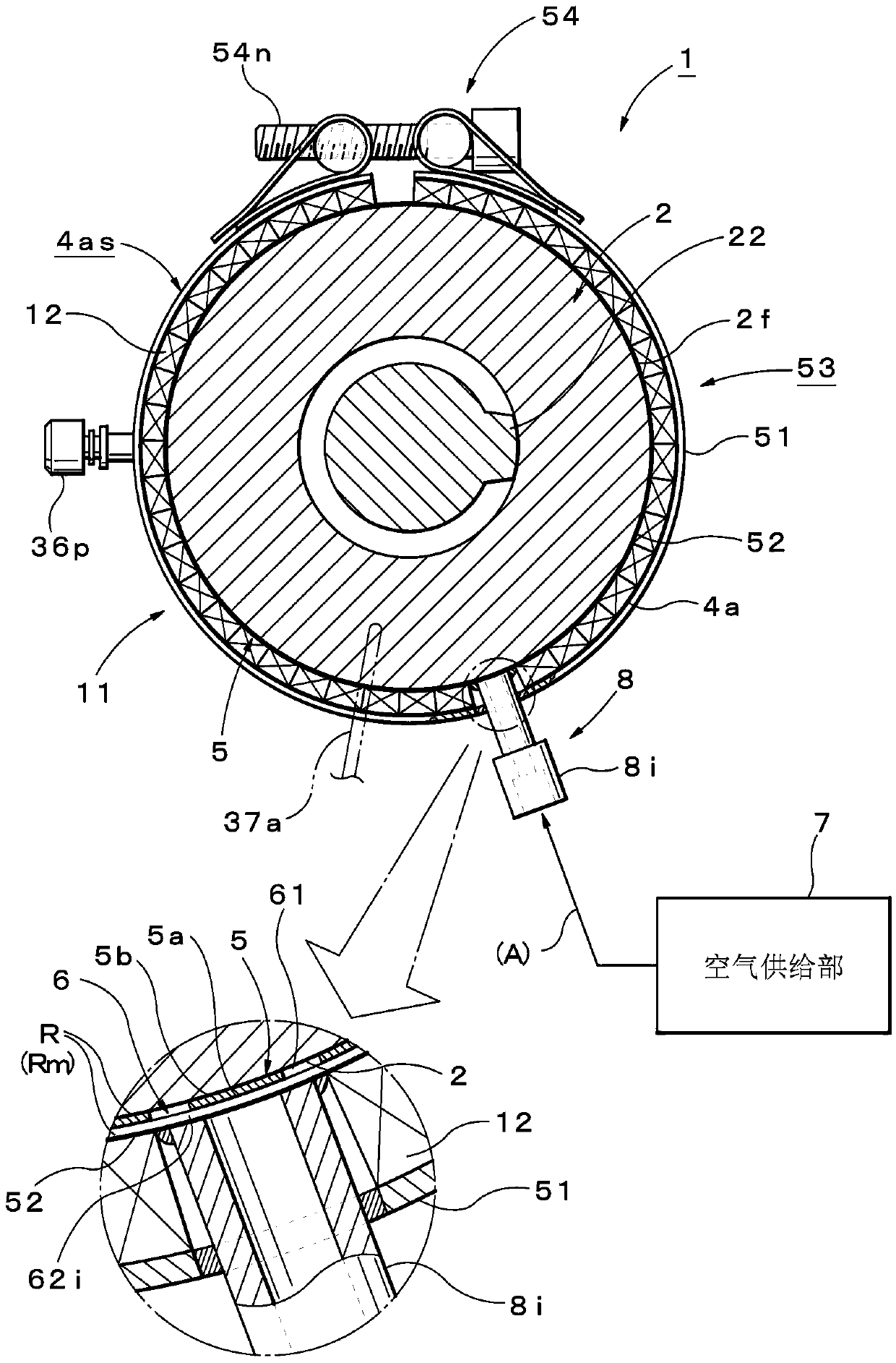 Heating device of injection molding machine