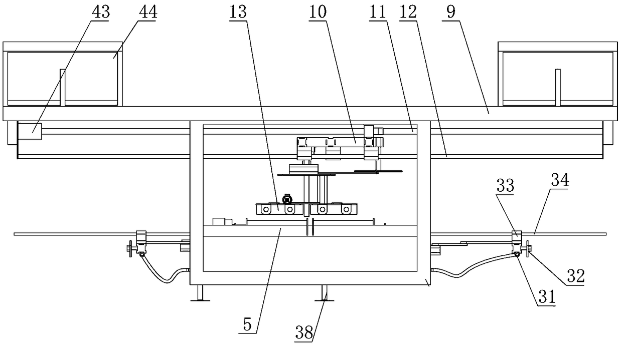 Small automatic wall building machine