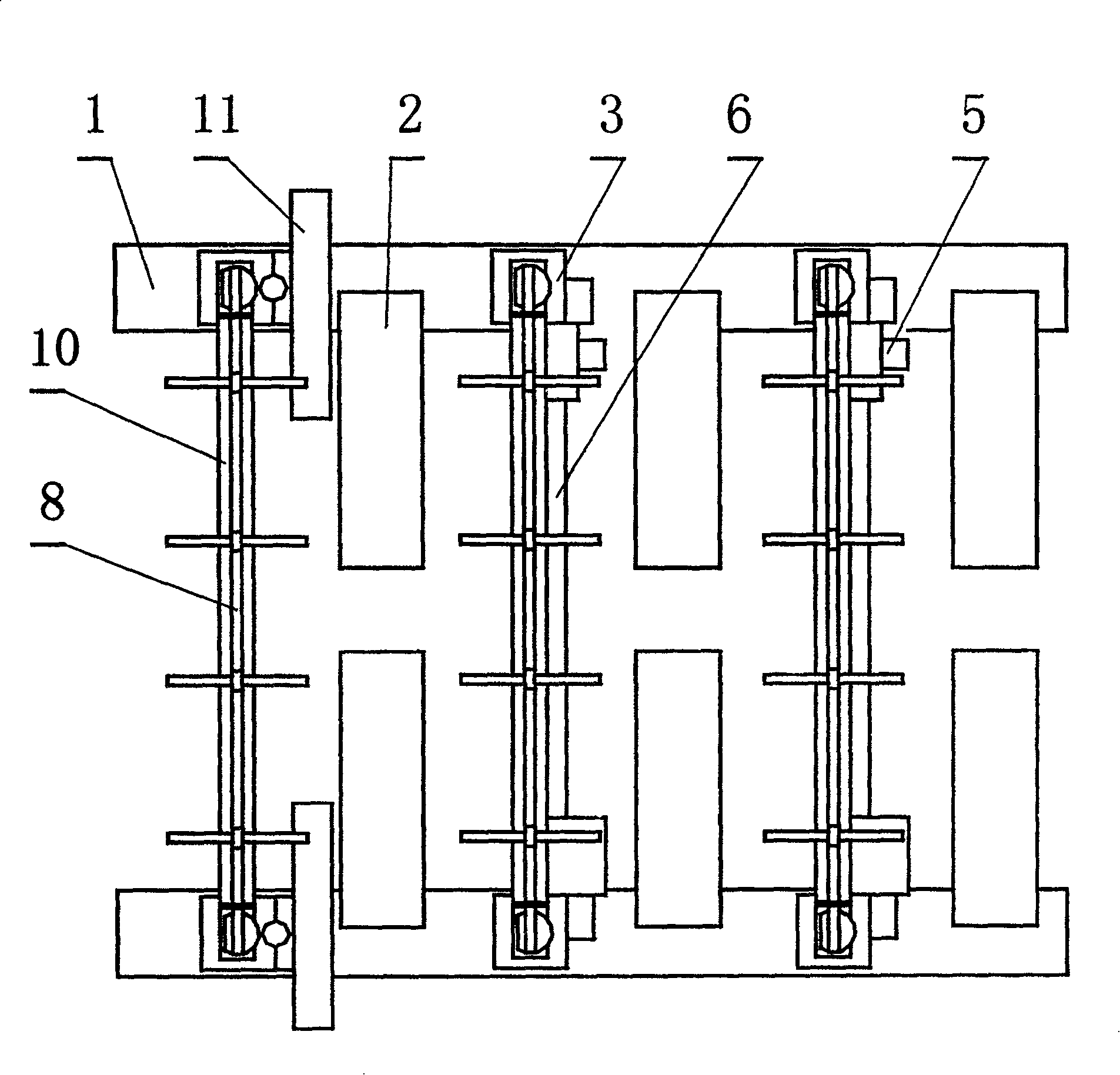 Gantry type self-walking roofbolter