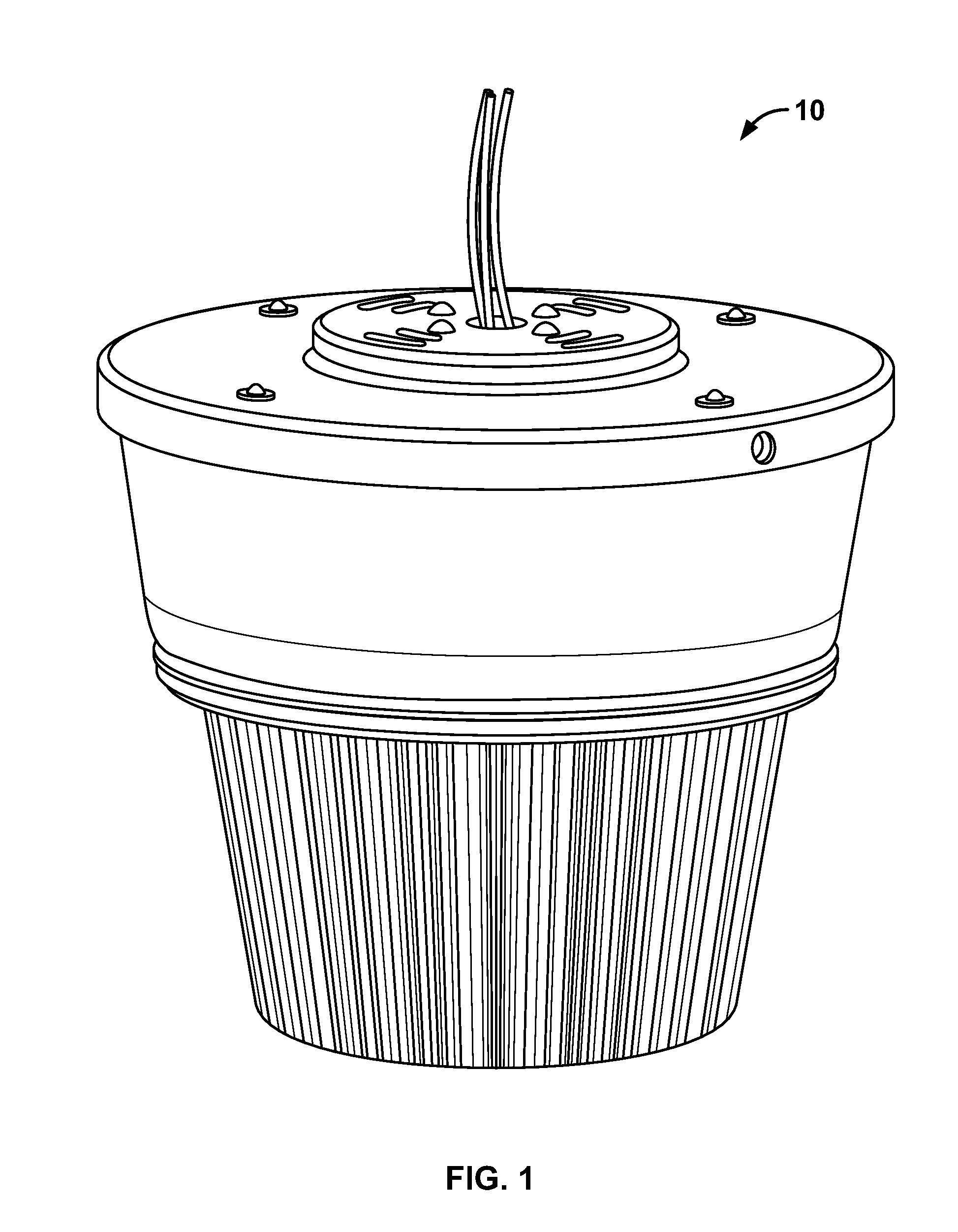 Solid state low bay light with integrated and sealed thermal management