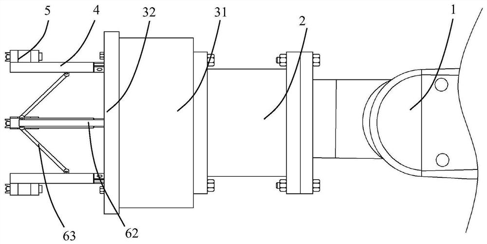 An automatic spraying device