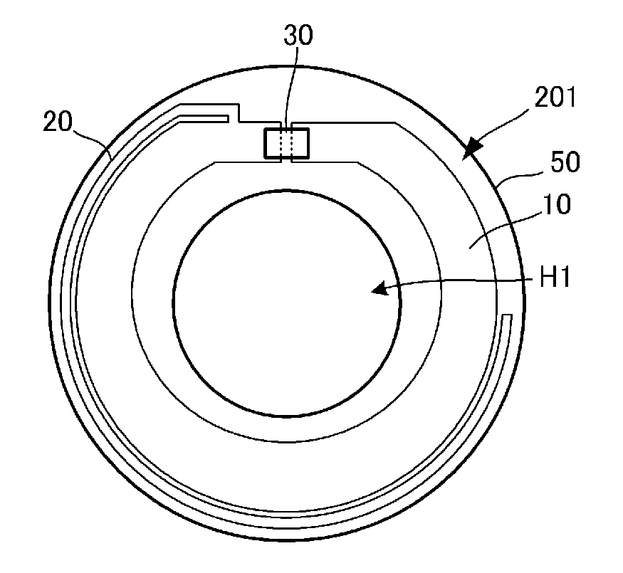 Antenna and wireless IC device