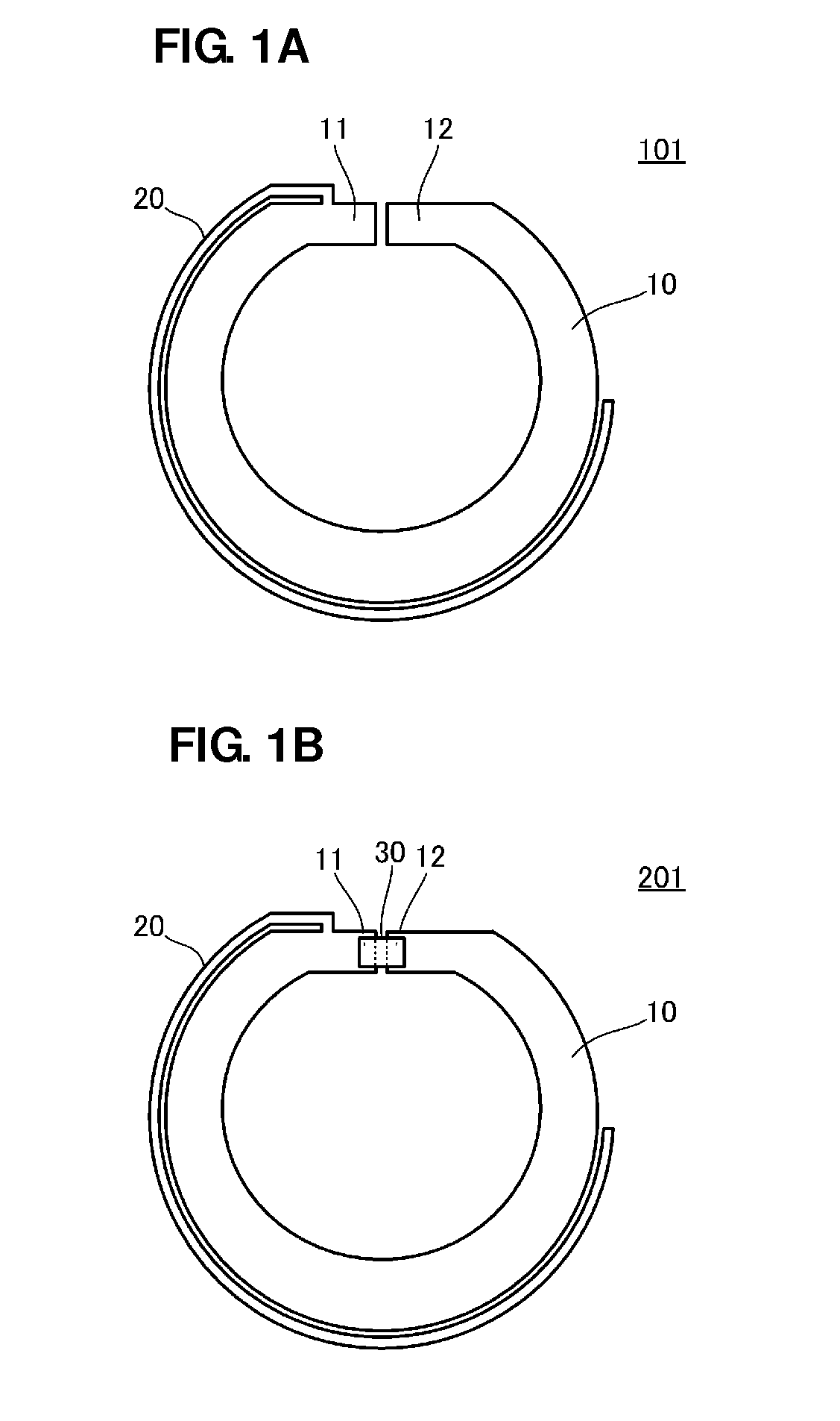 Antenna and wireless IC device