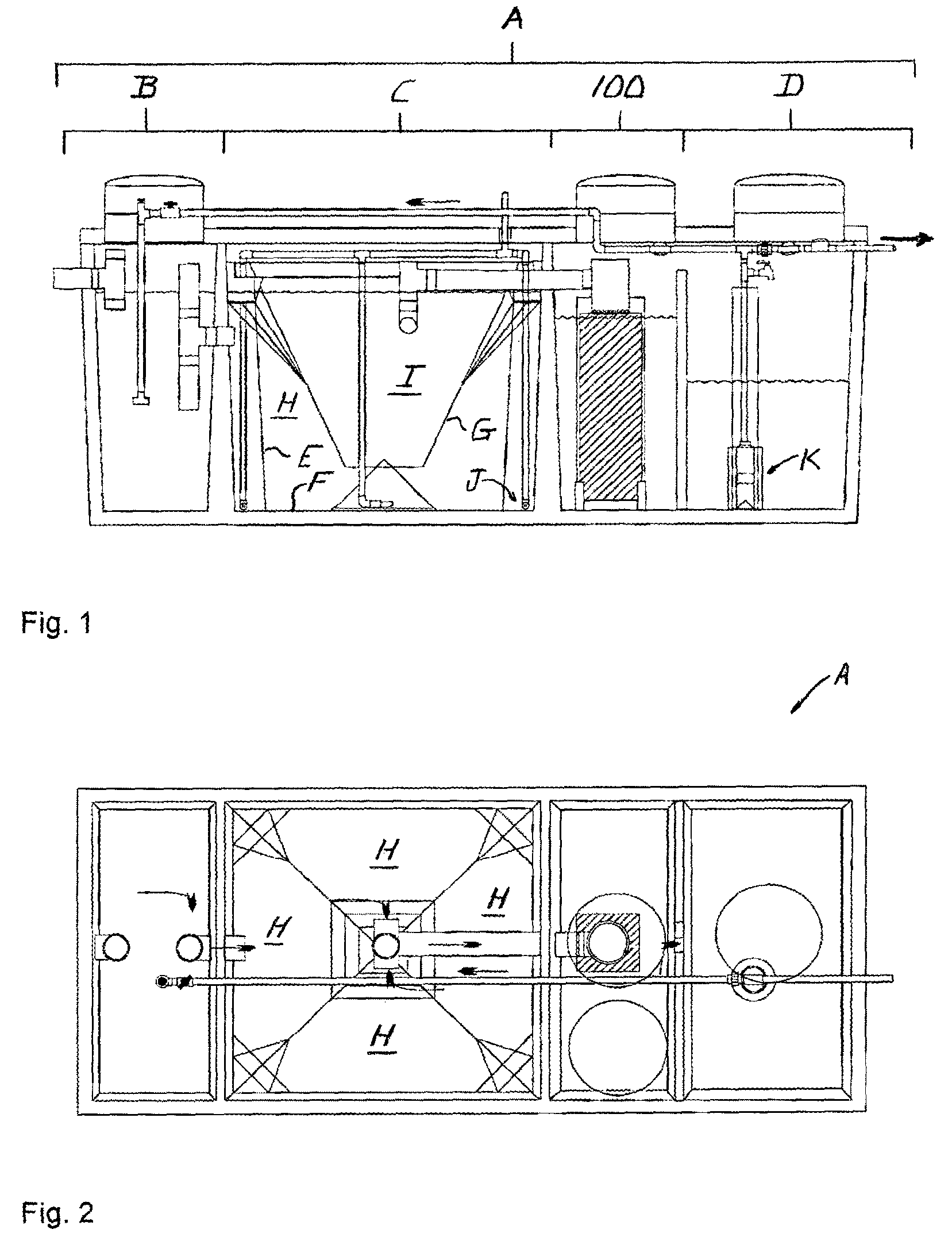 Apparatus for denitrifying wastewater