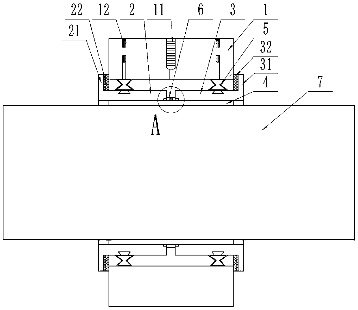 Adjustable sliding bearing and adjusting method