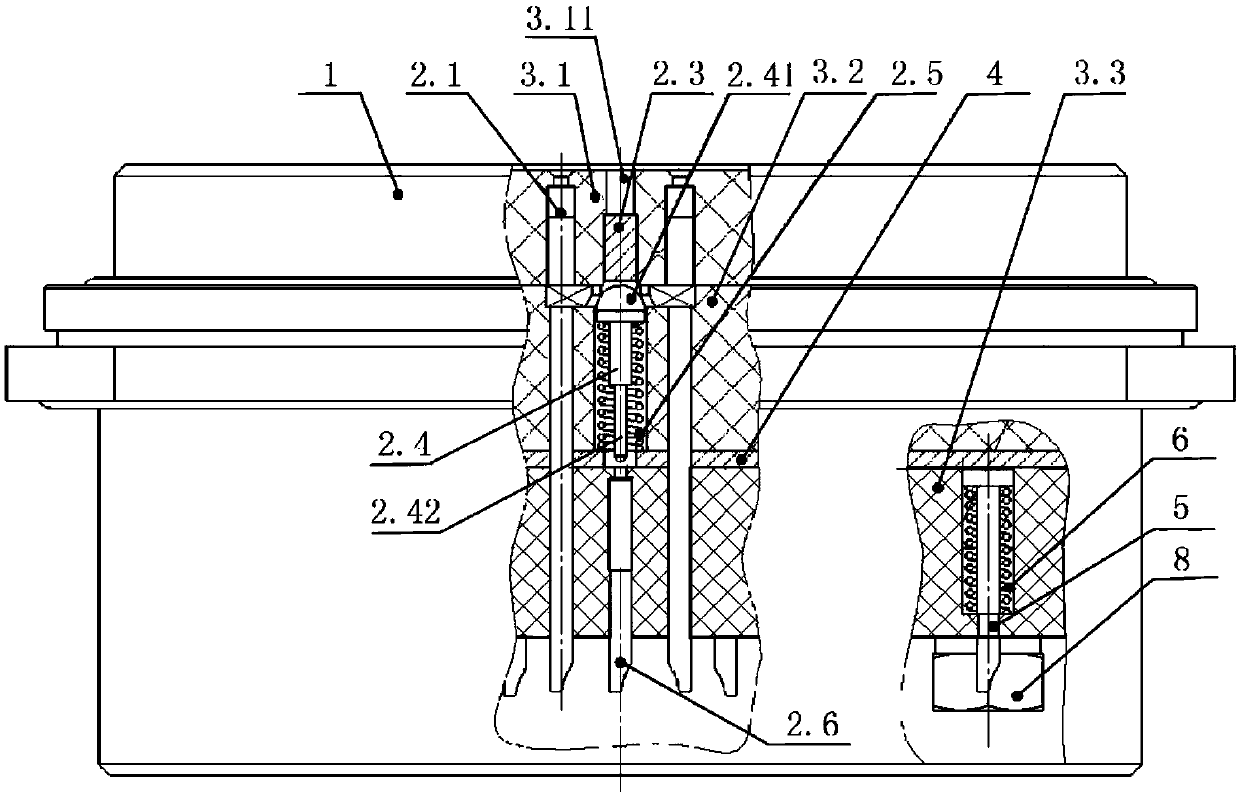 Short-circuit protection socket with self-detection structure