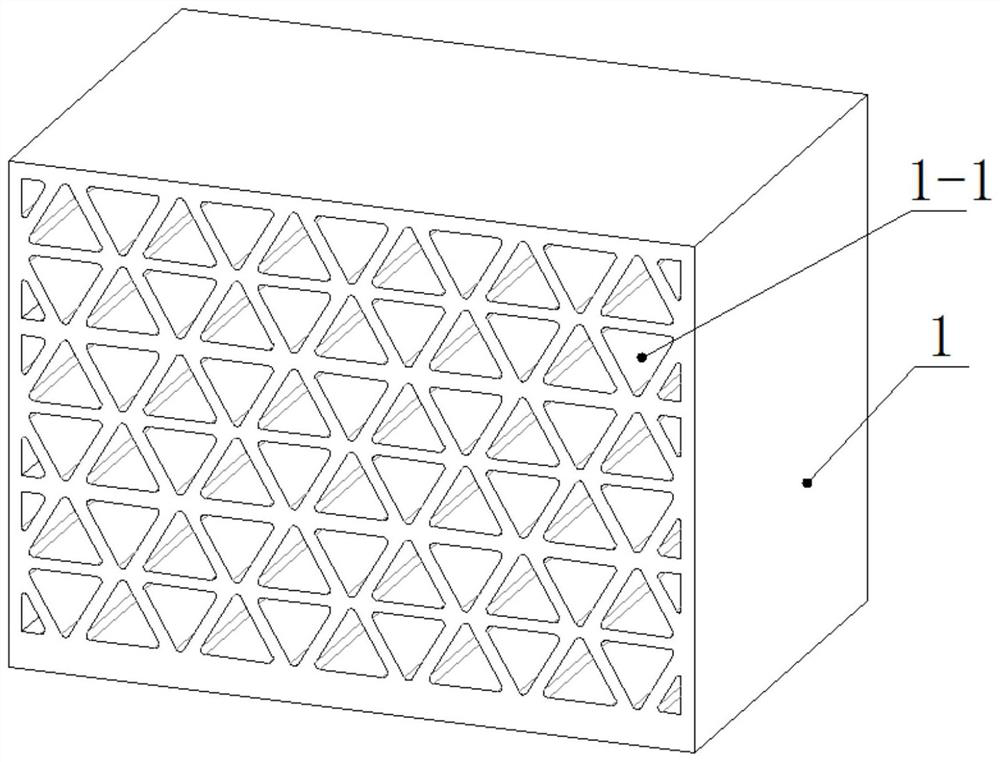 Micro-channel heat exchanger and machining method thereof