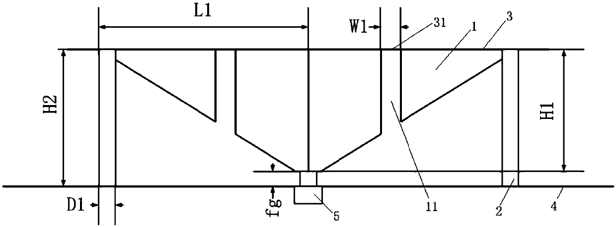 Low profile vertical polarization ultra wide band omnidirectional antenna