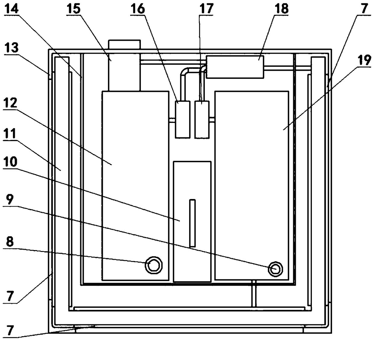 Solar semiconductor air conditioning umbrella based on thermoelectric refrigeration and direct evaporation refrigeration