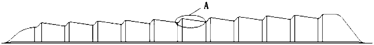 Viscous medium pressure forming method for local curvature sudden change thin-wall coverage piece