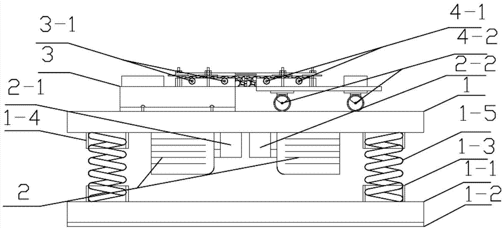 Equipment and method for testing bonding fatigue performance of pavement crack filling material