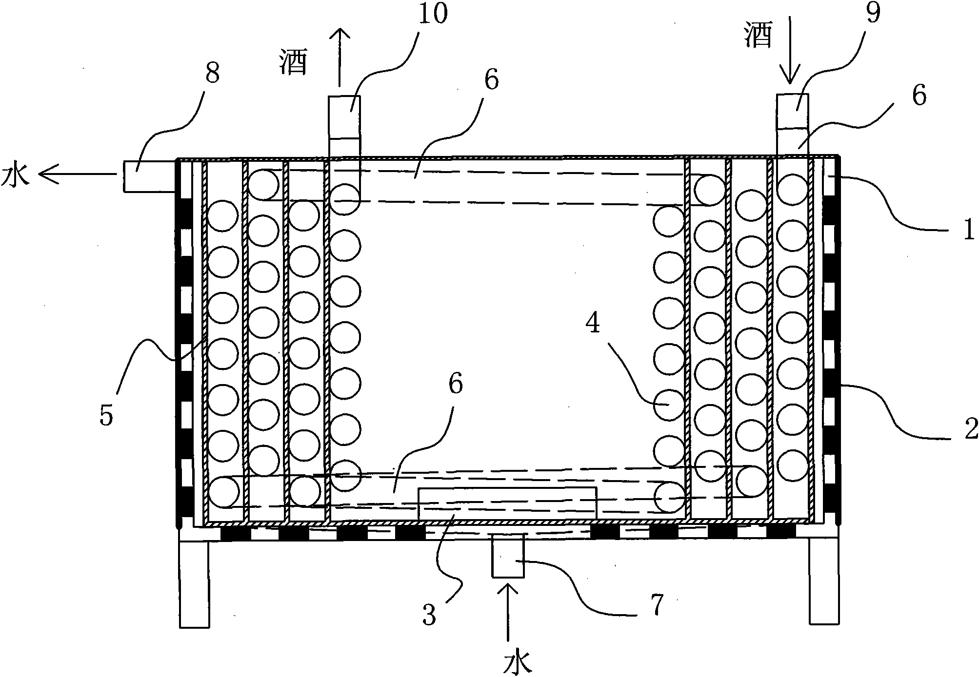 Pipeline type ultrasonic treatment device for promoting aging of liquor