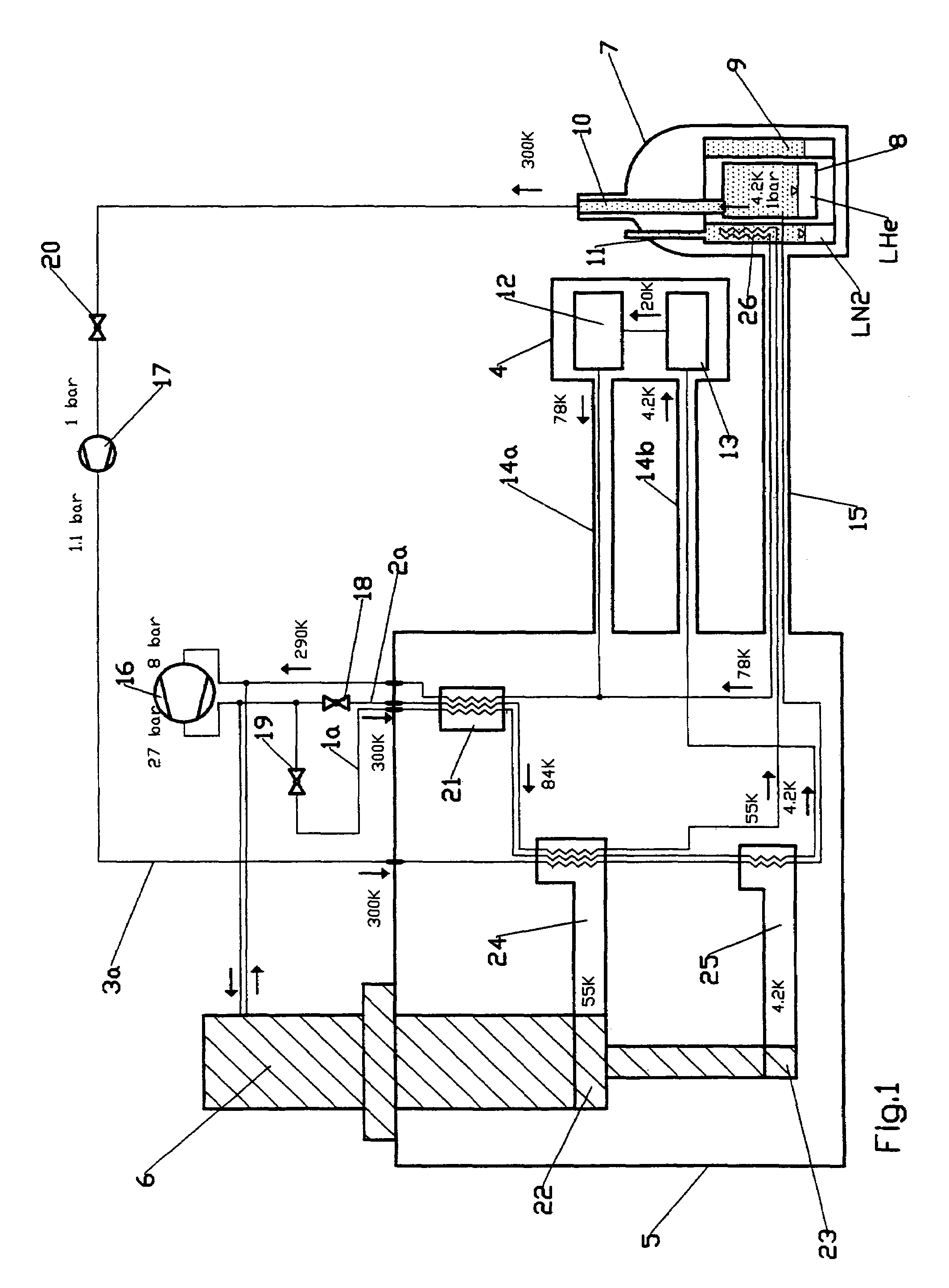 NMR spectrometer with a common refrigerator for cooling an NMR probe head and cryostat