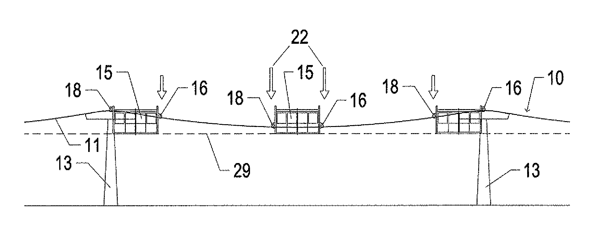 Installation with overhead cables and vehicles served thereby, without hanger