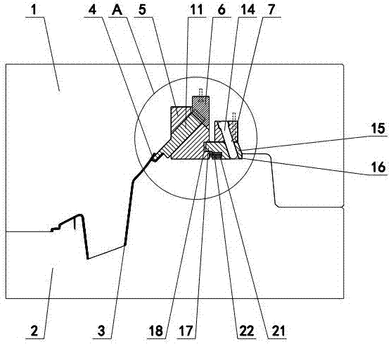 Synchronous floating core pulling mechanism for large-angle oblique pulling core and guide block on cavity side of injection mold