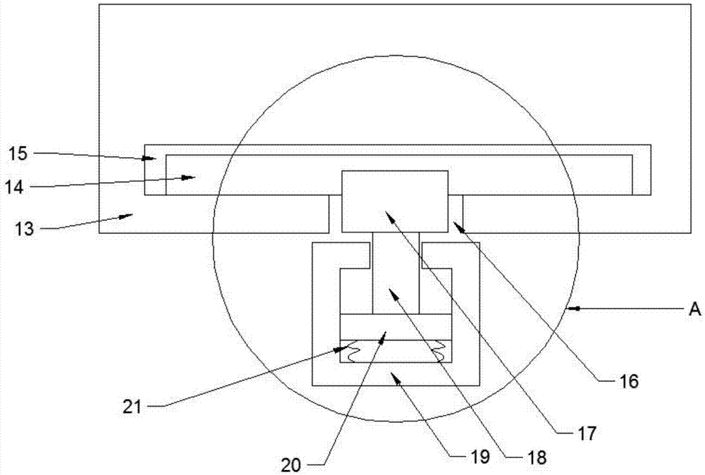 Plate material feeding device