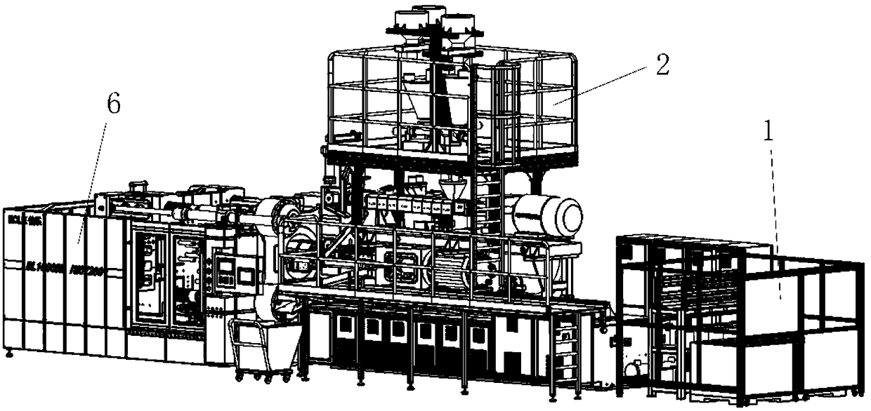 A compounding structure and injection molding equipment with the structure