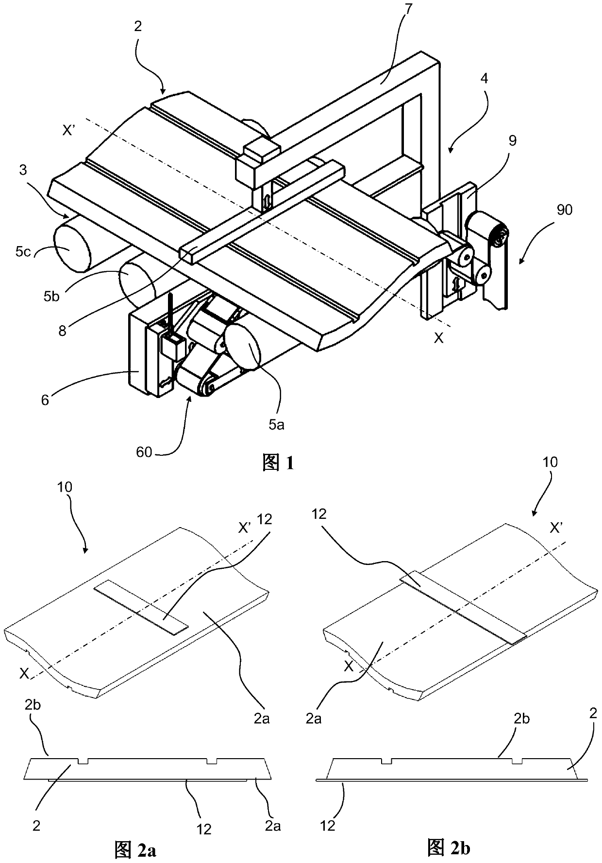 Device and method for fitting a strip to a tread