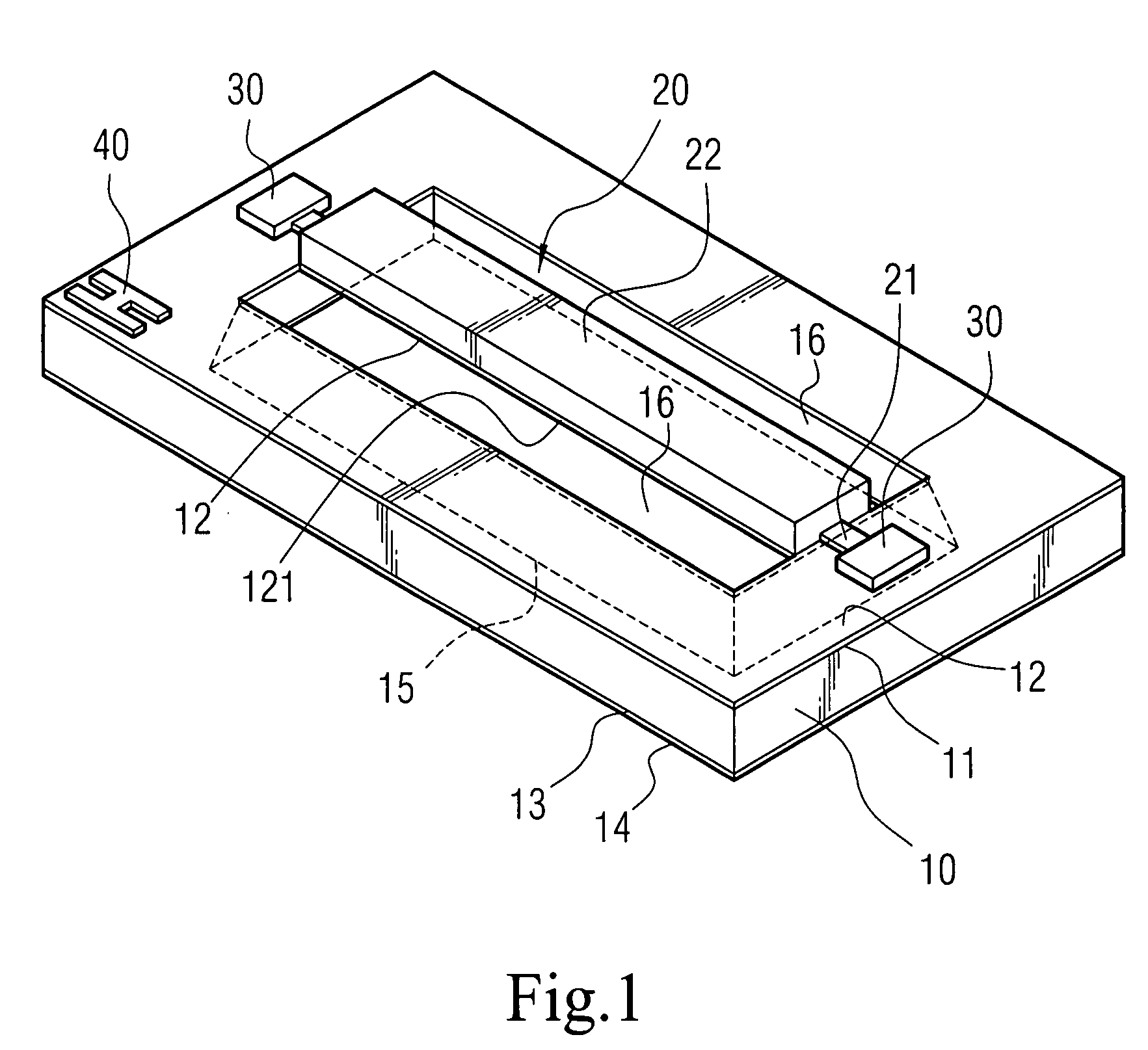 Resistive-type humidity sensing structure with microbridge and method therefor