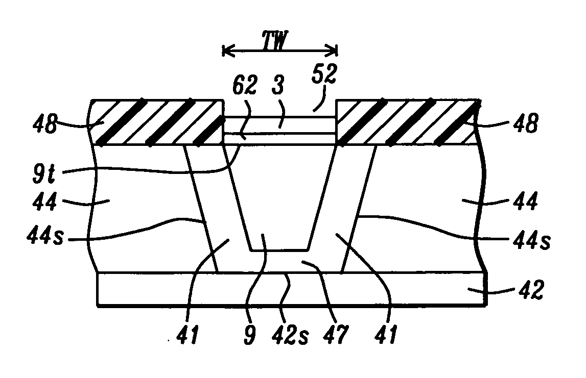 Pmr write head with assisted magnetic layer