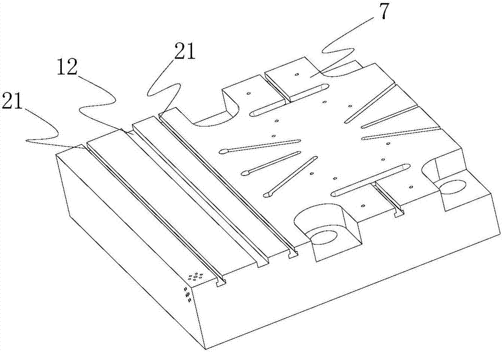 Water swelling forming machine for special-shaped pipes