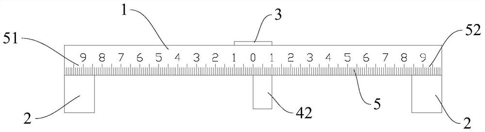 Positioning assistive device and hollow beam provided with positioning assistive device