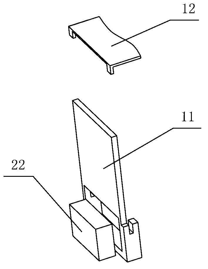 Mechanism for shaping and boxing glove