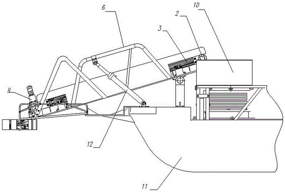 Aquatic weed transportation device for aquatic weed harvesting boat