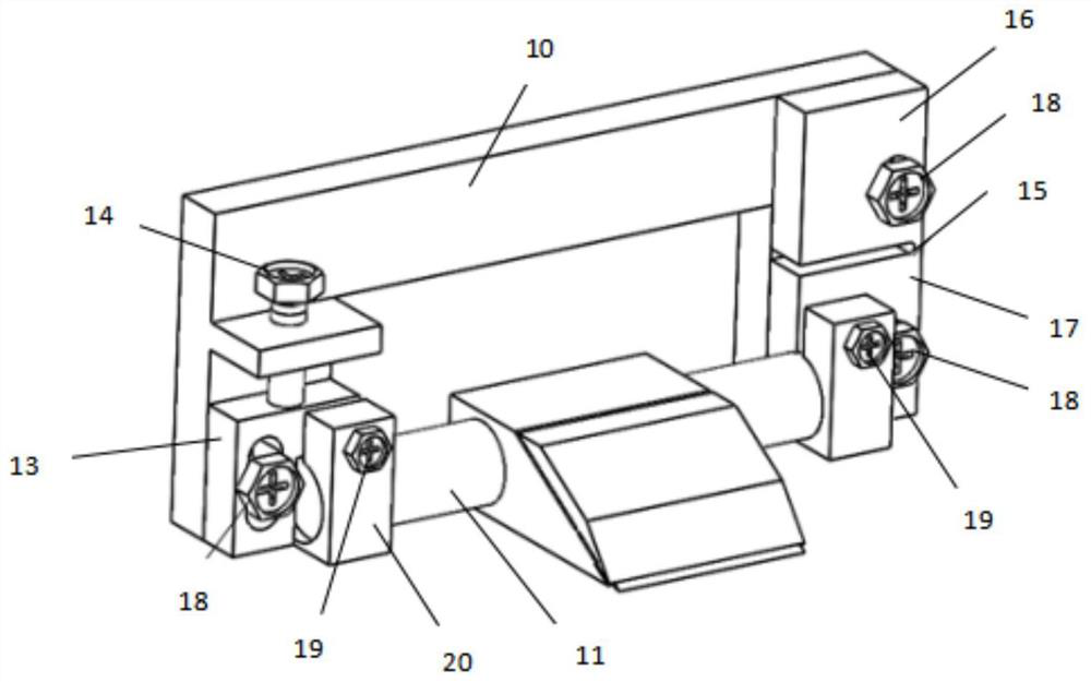 Blade clamping device and cutter with adjustable cutting angle including the device