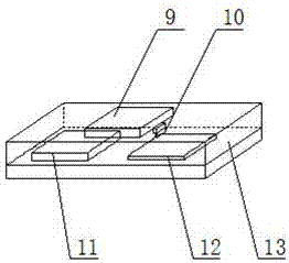 Colored spun yarn fluff adsorption and treatment device