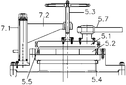 Horizontal shaft top mounted pipe cleaning valve