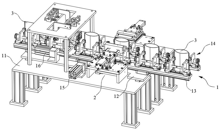 Freshness protection package heat sealing device and heat sealing method facilitating material filling