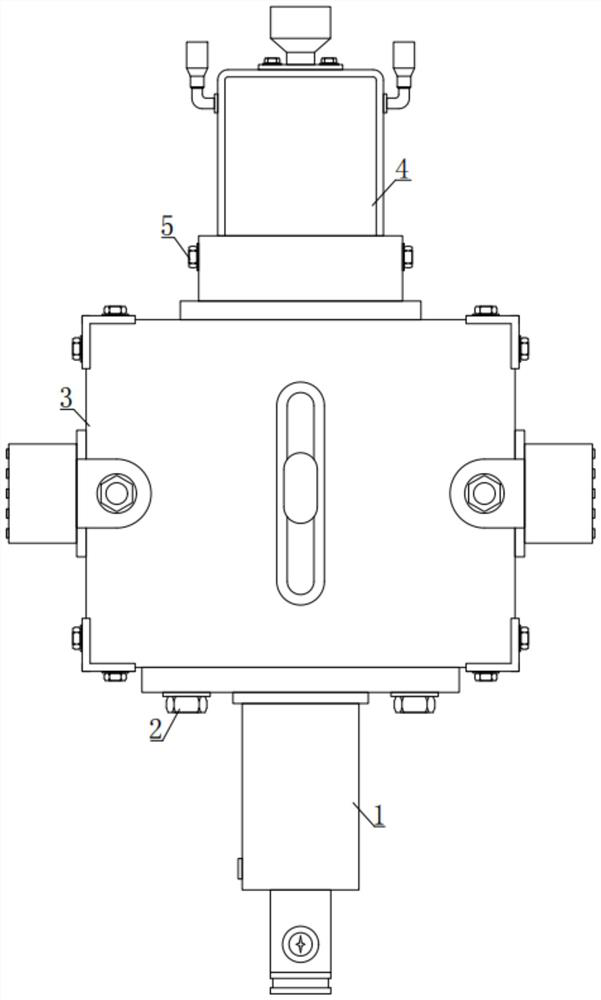 Device and method capable of preventing feed from being affected with damp in feeding process of aquatic feed