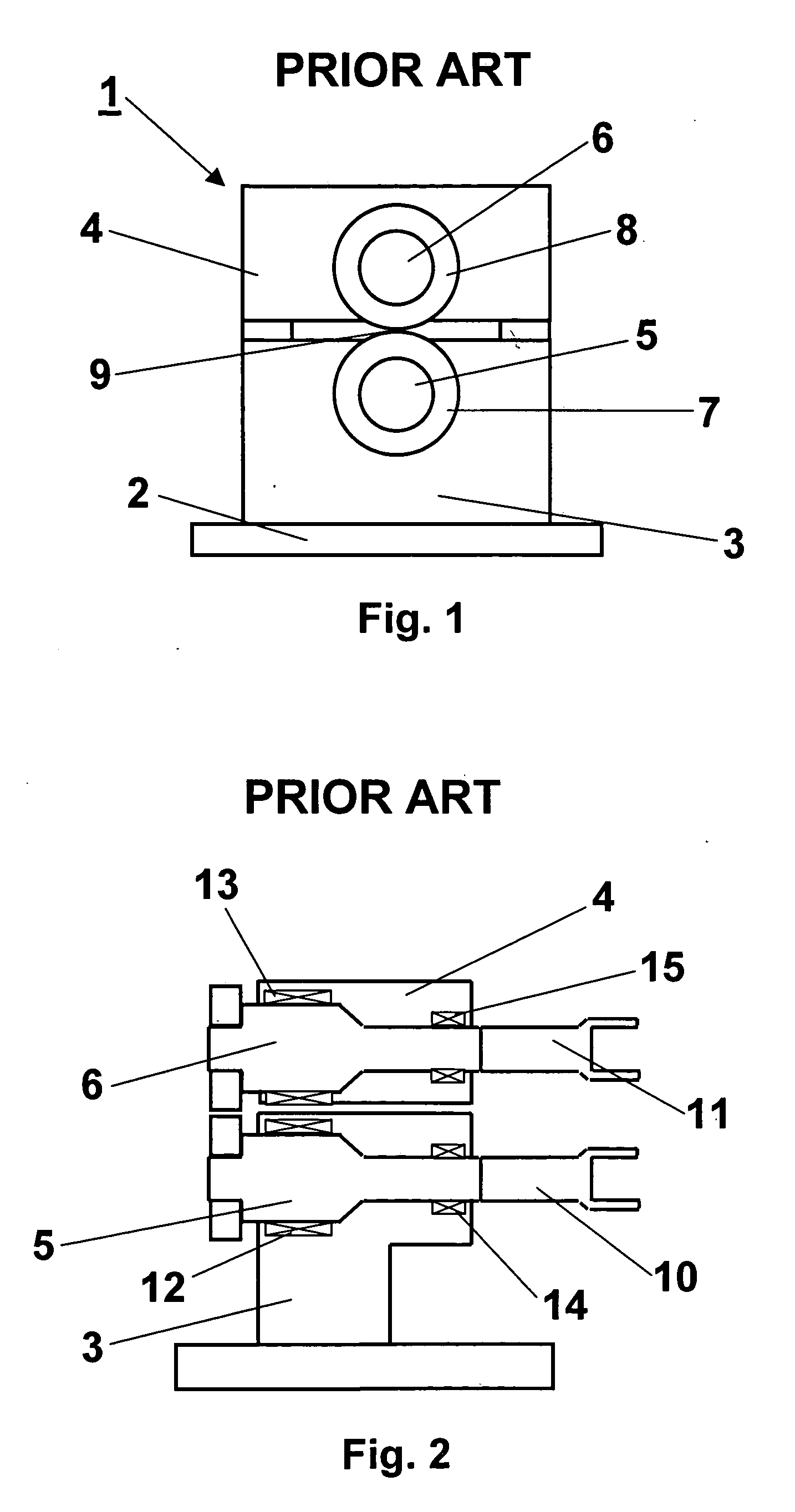 Compact cantilever rolling mill and a method of producing a metallic product