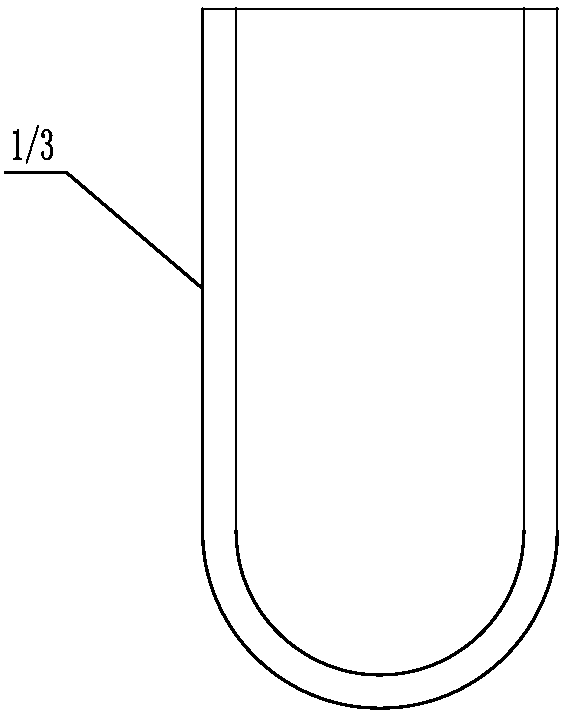 Combined smelting device capable of increasing yield of alloy castings and application of combined smelting device