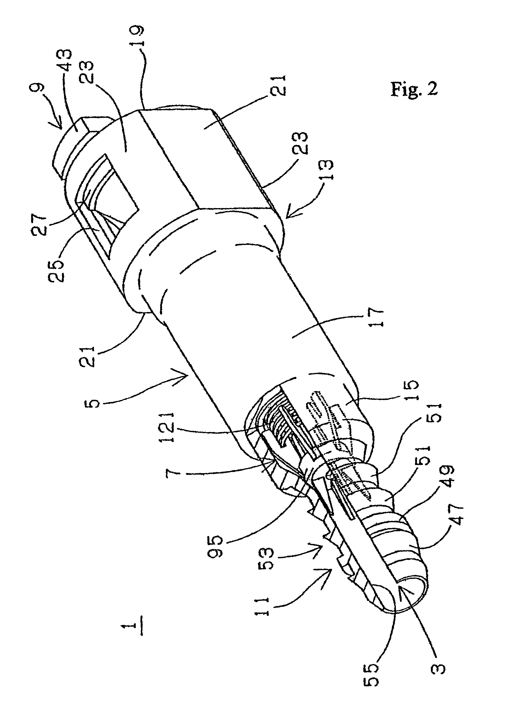 Connector equipped with a valve