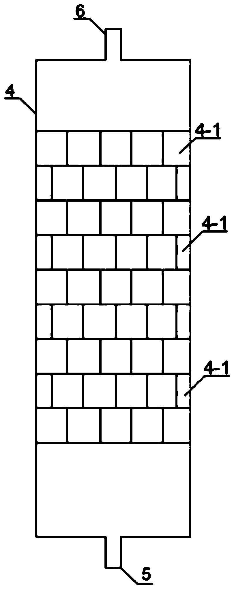 Ozone oxidation viscosity reduction treatment device for ternary water produced from oil fields and use method of device