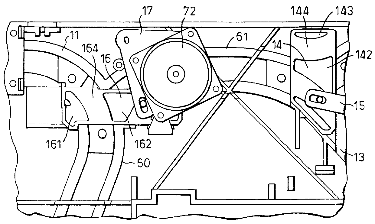 Apparatus for feeding sheets from a sheet store