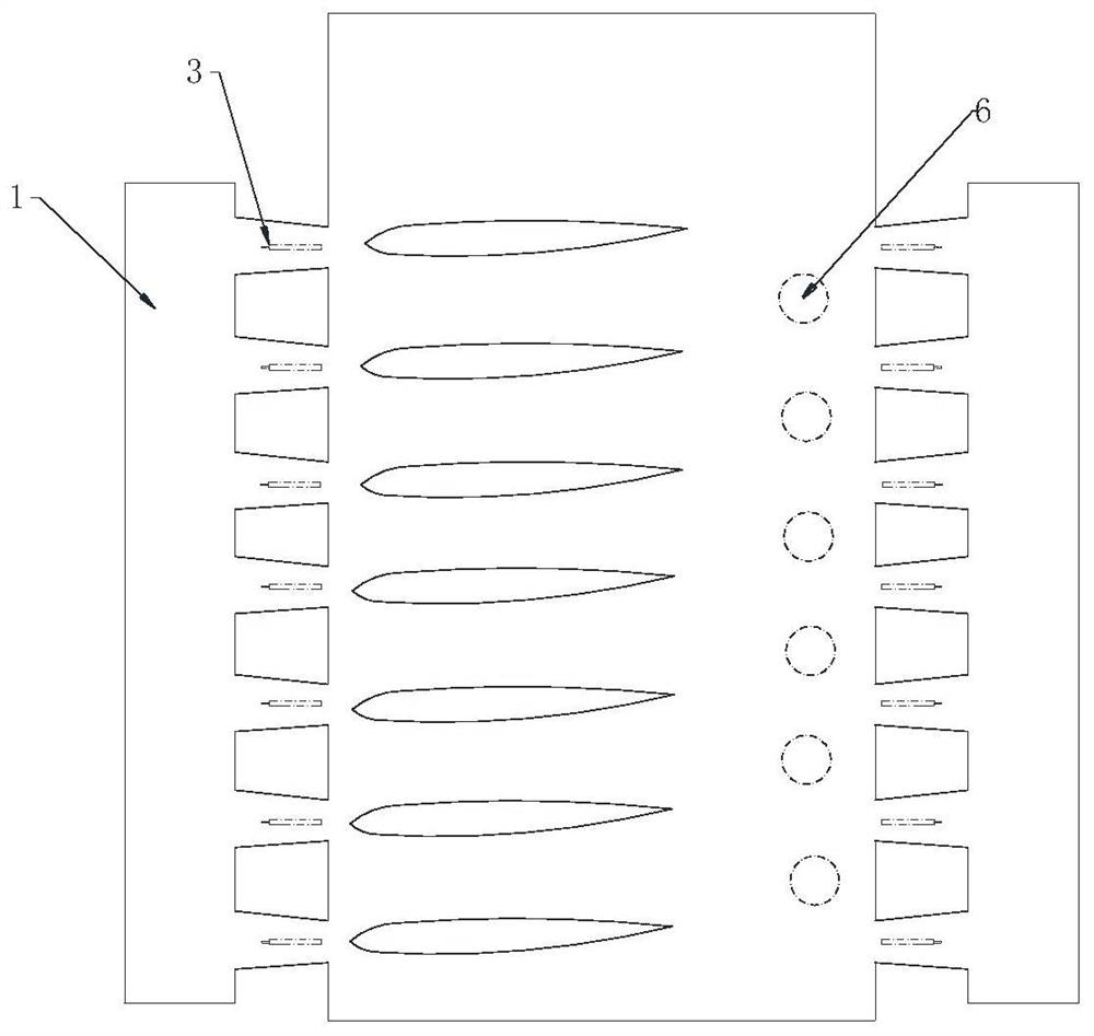 Glass kiln and method for heating glass batch