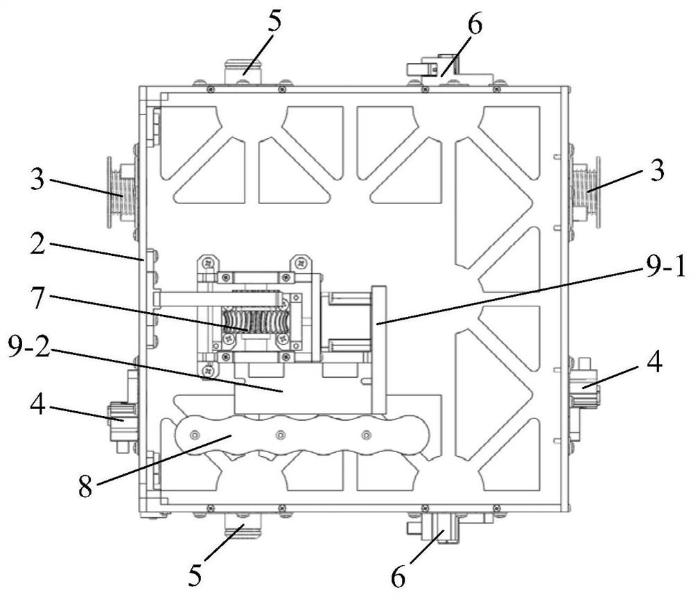 Space cell star device capable of self-adapting to splicing angle