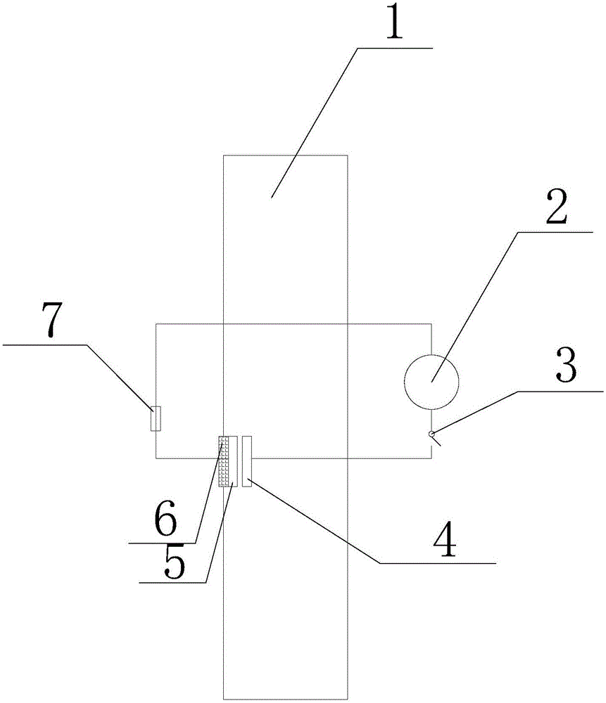 Sound insulation door with alarming device