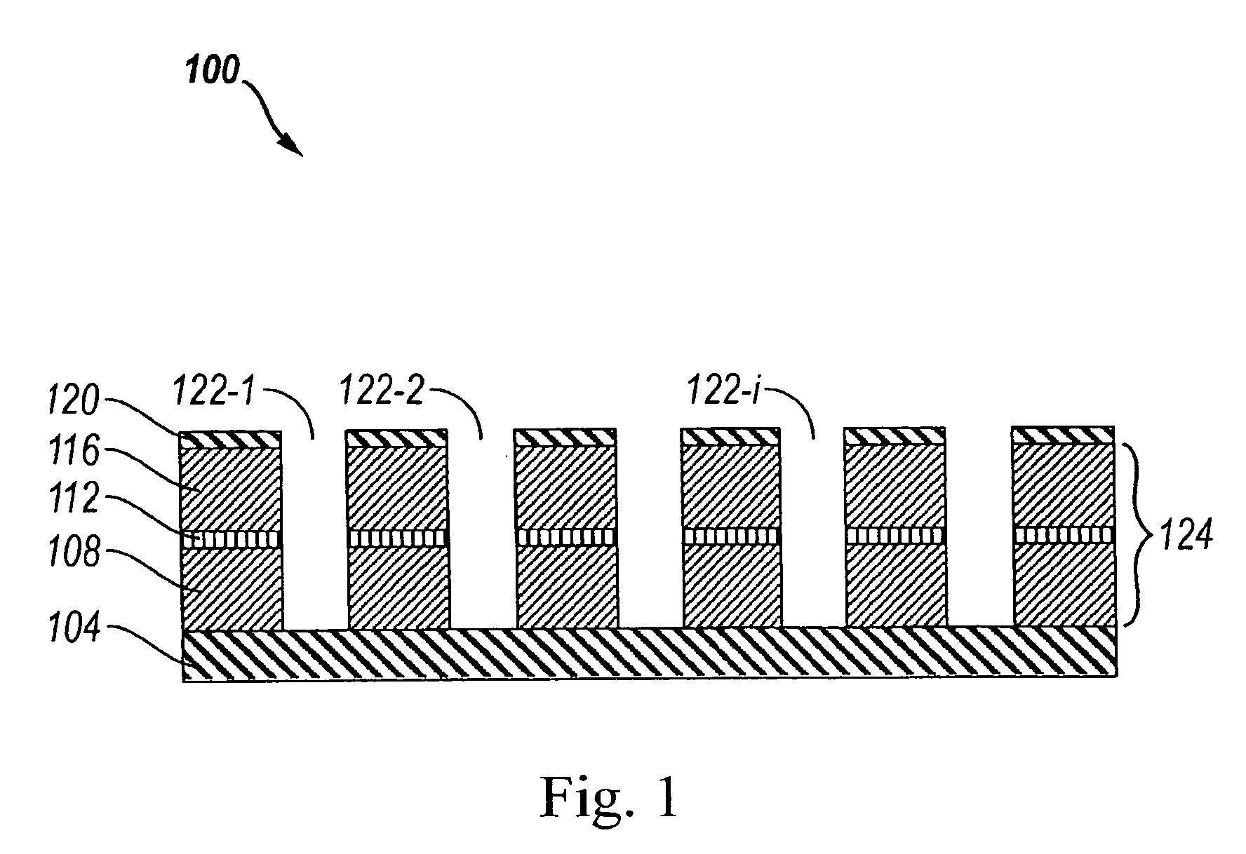 LED including photonic crystal structure