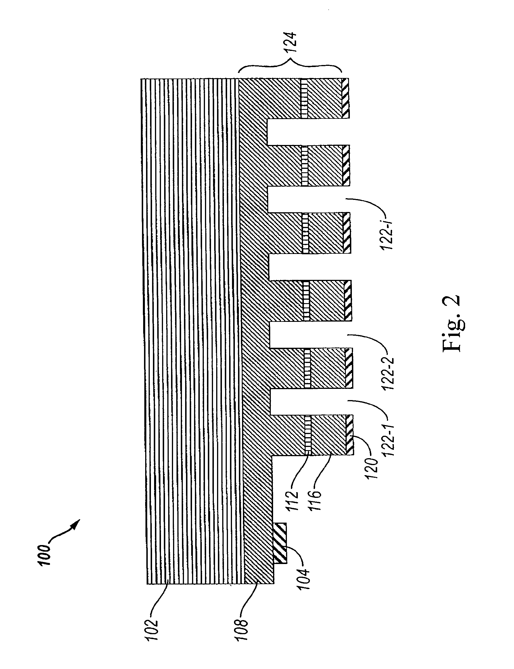 LED including photonic crystal structure