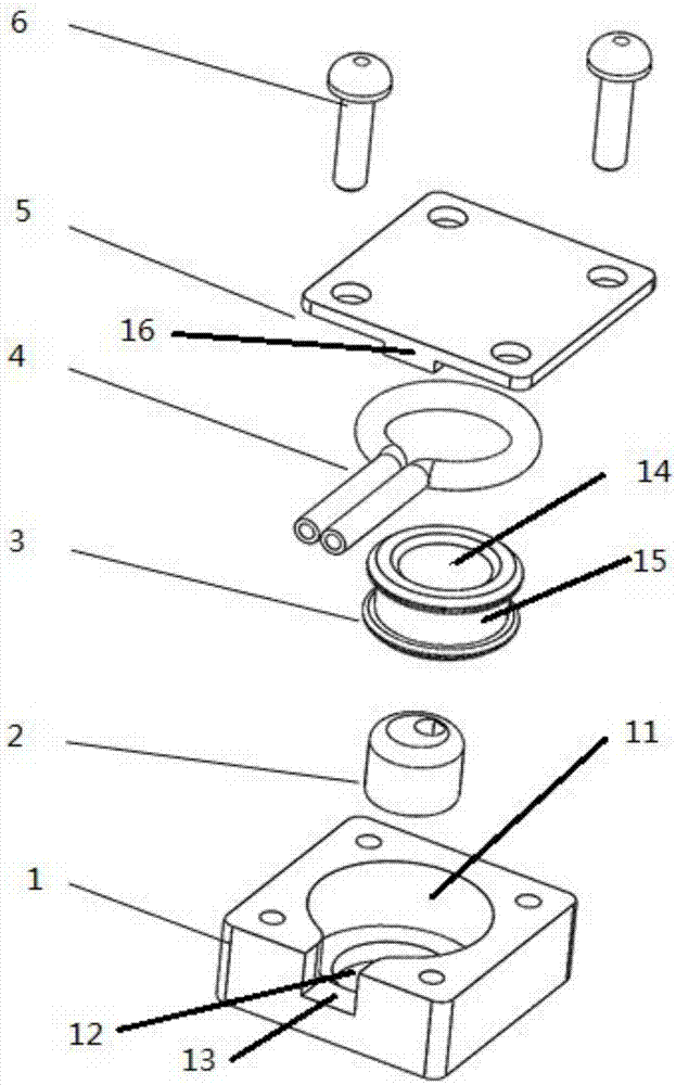 Single-use pipeline and pump head integrated split type micropump