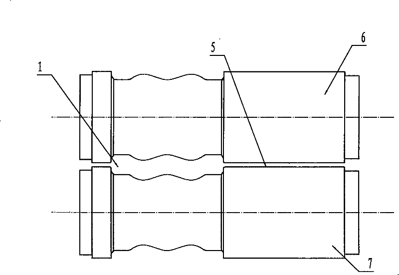 Forcedly stretching hole structure and stretching rolling method for rolling strip steel