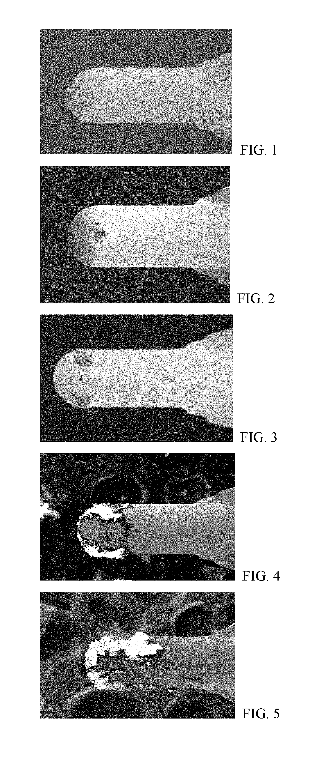 Low wear debris polyoxymethylene composition and a ramp made of such polyoxymethylene composition suitable for various HDD designs