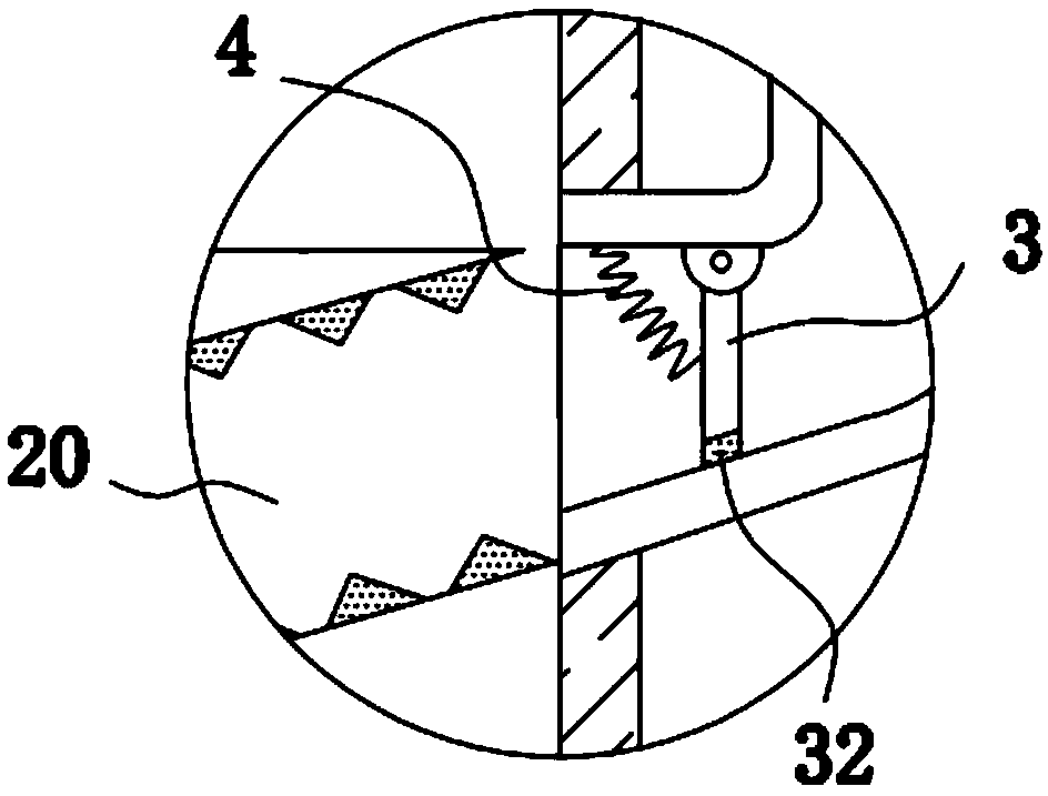 Smashing device capable of reducing flying dust and provided with good smashing effect