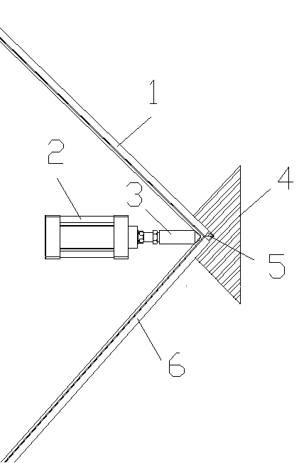 Reinforcing anti-loosening device for photovoltaic module framing machine