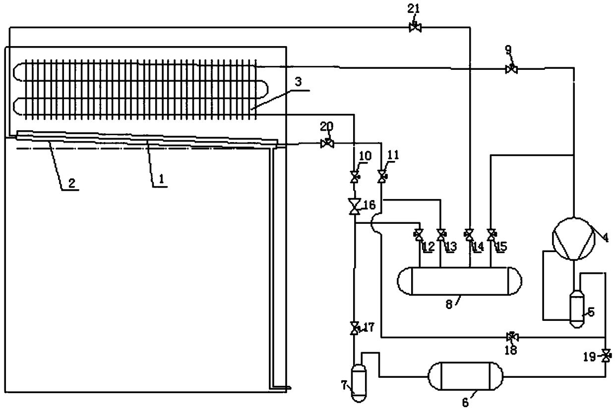 Fin top row tube bundle type refrigeration house evaporator and defrosting water collecting device thereof